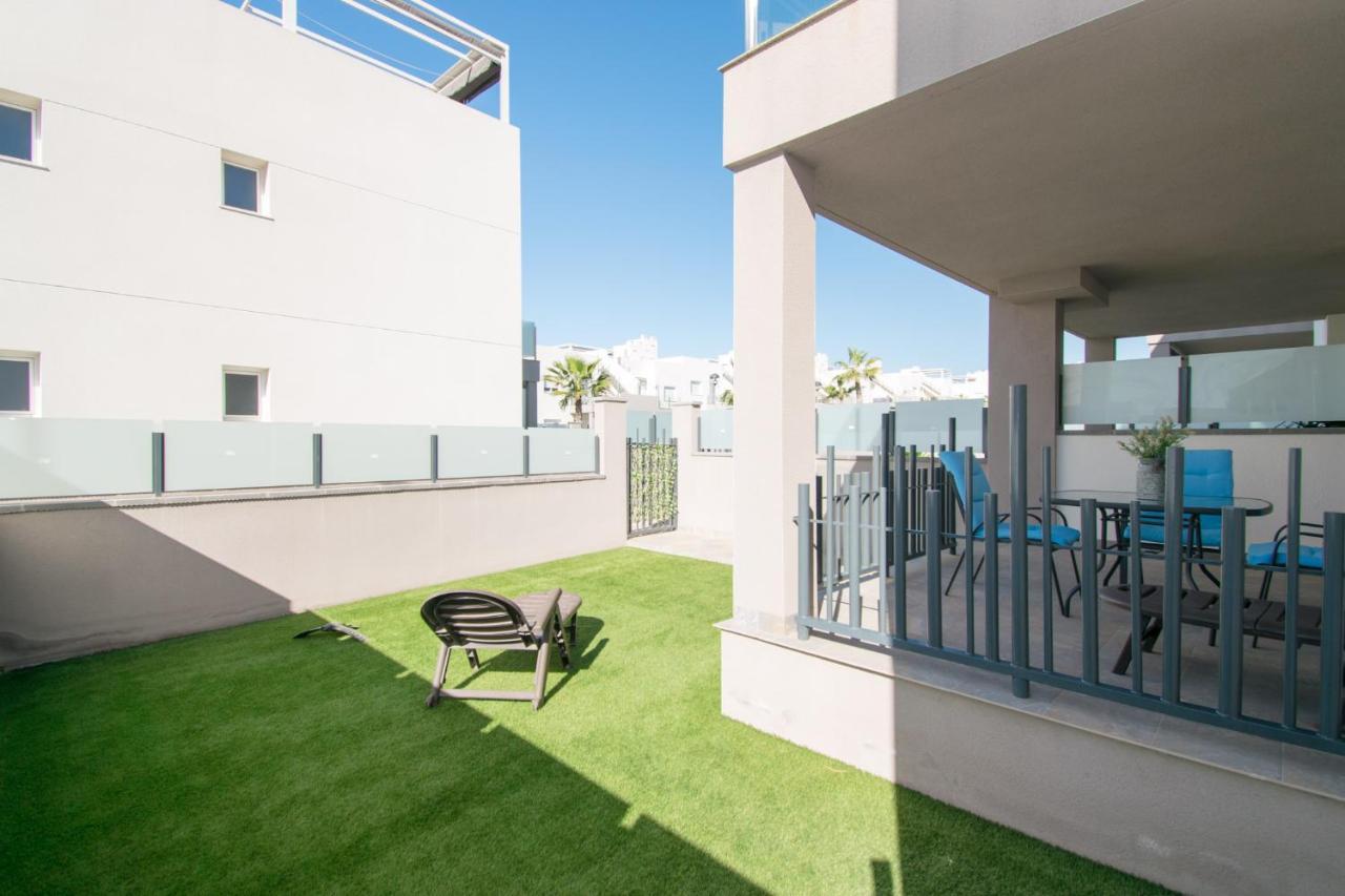 059 Luxury Bungalow - Ac/Wifi Torrevieja Dış mekan fotoğraf